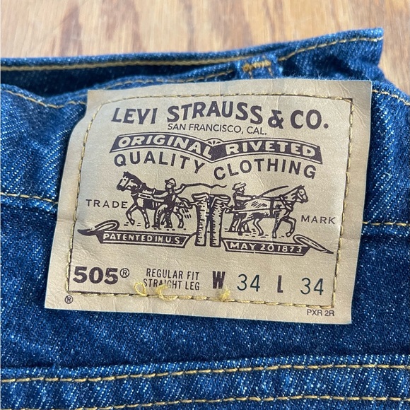 SOLD!!!    New!  Levi's Men's Blue Jeans.  34/34.   NWOT!
Nice Jeans! - Picture 4 of 5